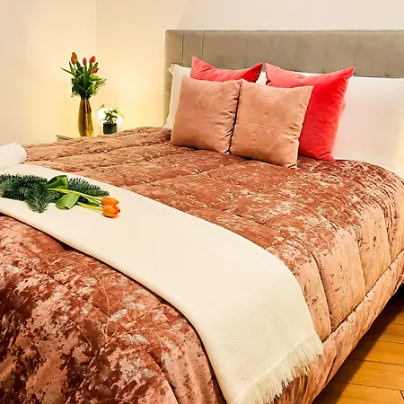 Πανσιόν Colosseum Luxury 4*